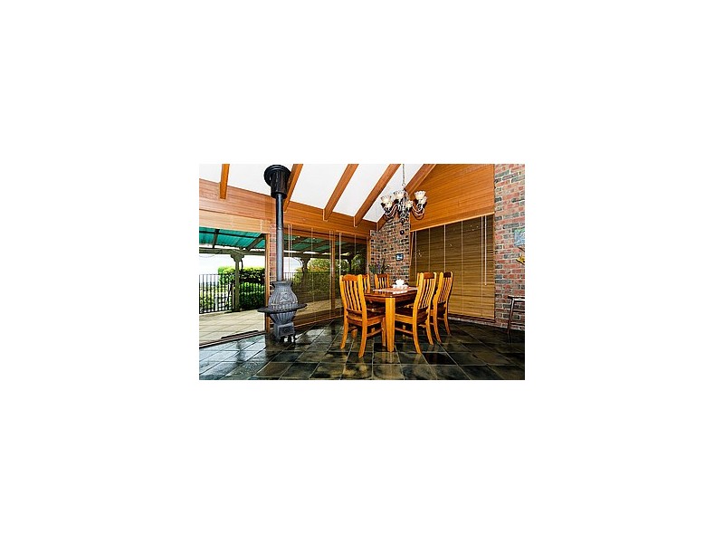 17 Darwendale Street, Huntfield Heights SA 5163