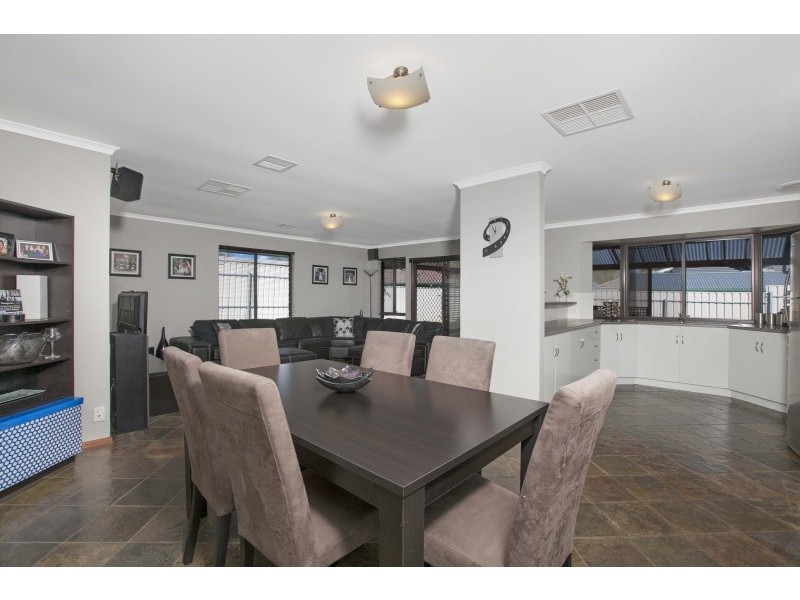 79 Investigator Drive, Woodcroft SA 5162