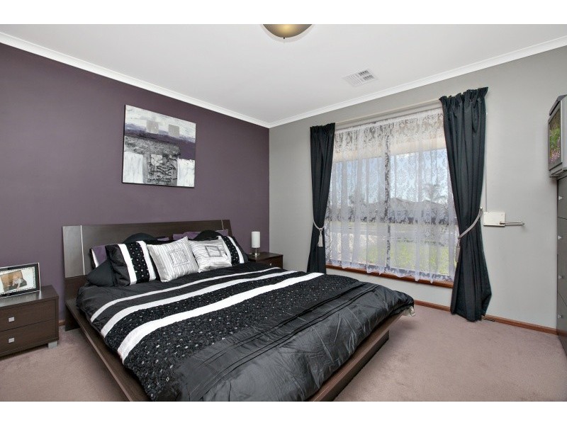 79 Investigator Drive, Woodcroft SA 5162