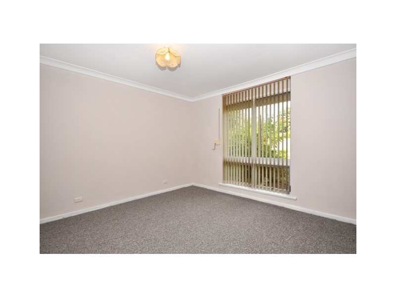 16 Jennifer Drive, Happy Valley SA 5159