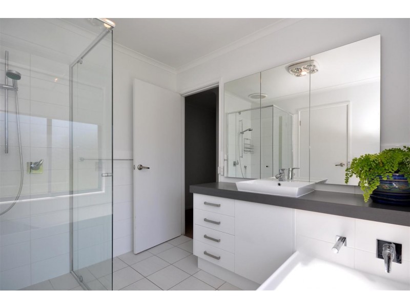 23 Haven Road, Aberfoyle Park SA 5159