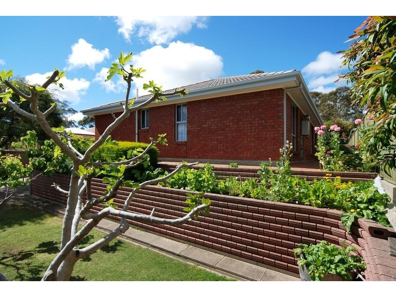 90 Oakridge Road, Aberfoyle Park SA 5159