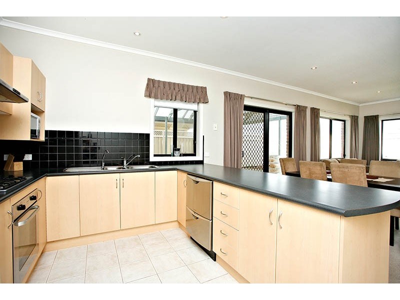 12 Bayside Avenue, Aldinga Beach SA 5173