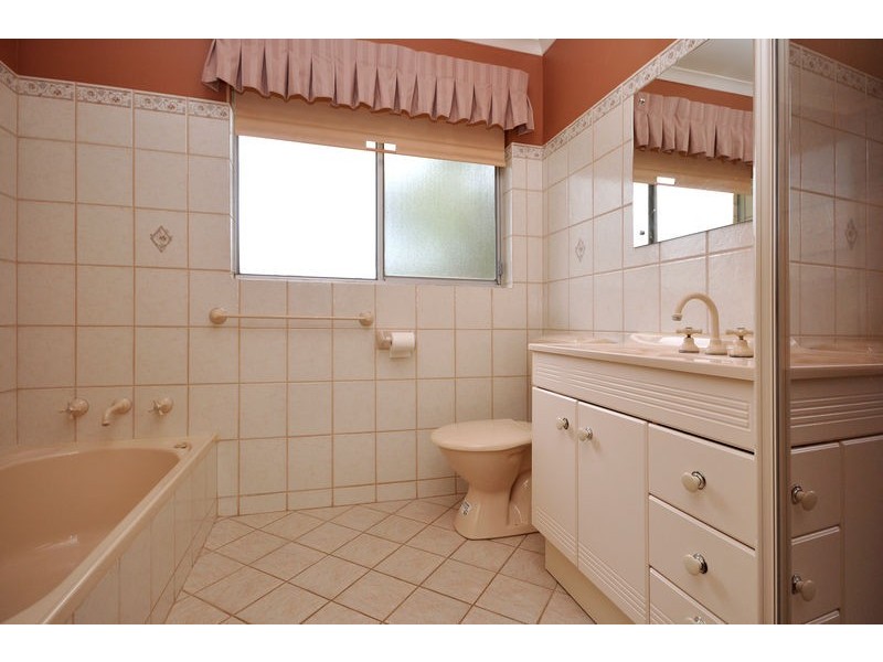 36 McClure Avenue, Reynella East SA 5161