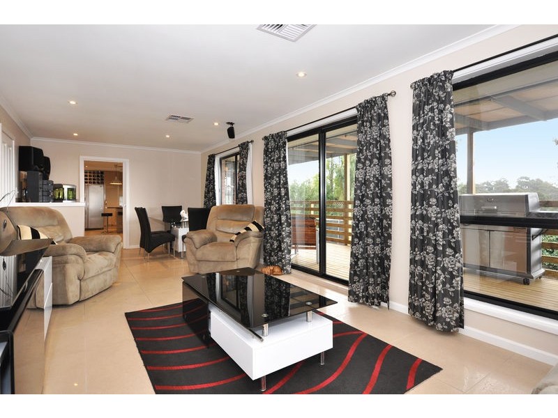 12 Arbell Crescent, Flagstaff Hill SA 5159