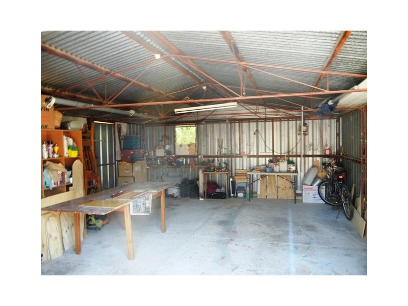 10 Roxanne Avenue, Aberfoyle Park SA 5159