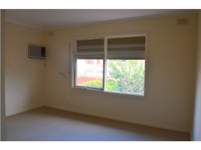 35 McKinna Road, Christie Downs SA 5164