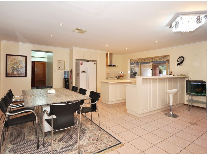 8 Jordan Court, Aberfoyle Park SA 5159