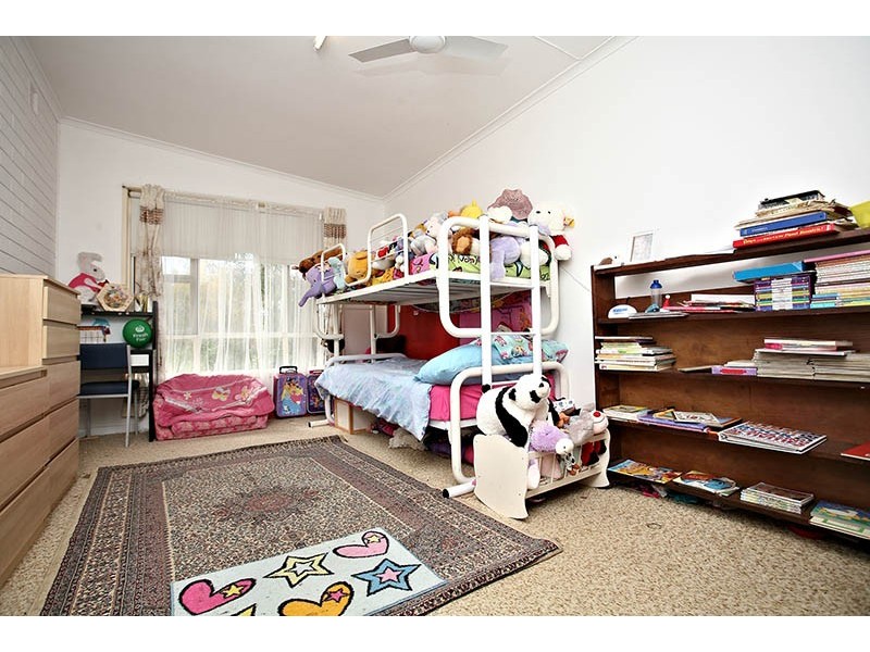 6 Petersen Crescent, Port Noarlunga SA 5167