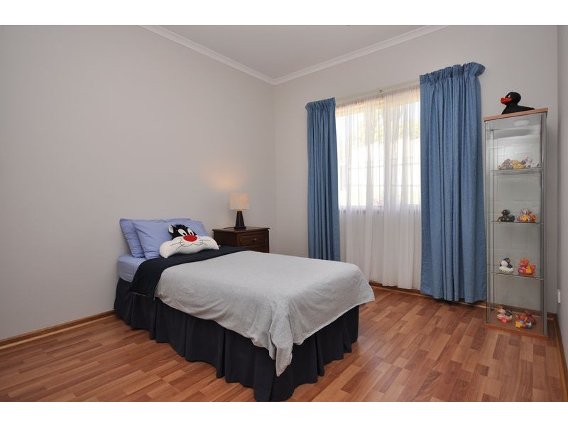 17 Glen Eyre Court, Aberfoyle Park SA 5159