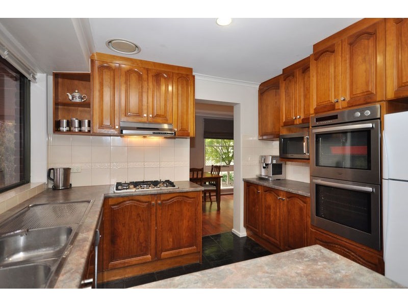 24 Scarvell Ave, Trott Park SA 5158