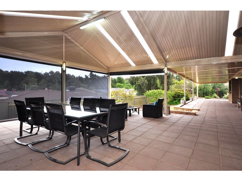 24 Scarvell Ave, Trott Park SA 5158