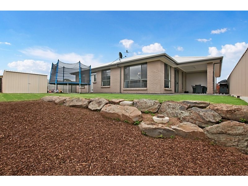 32 Esperance Boulevard, Seaford Rise SA 5169