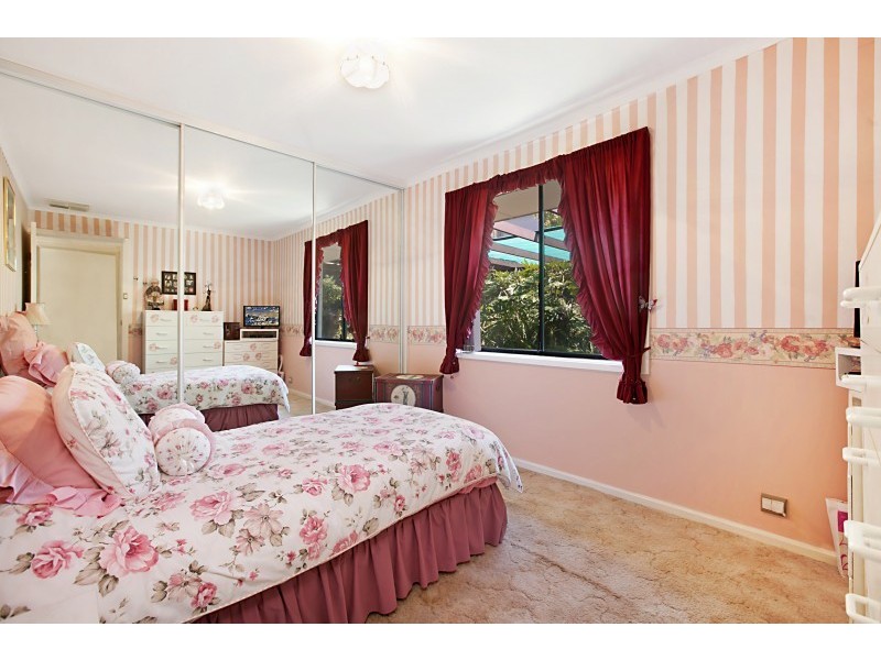 24 Walters Crescent, Aberfoyle Park SA 5159