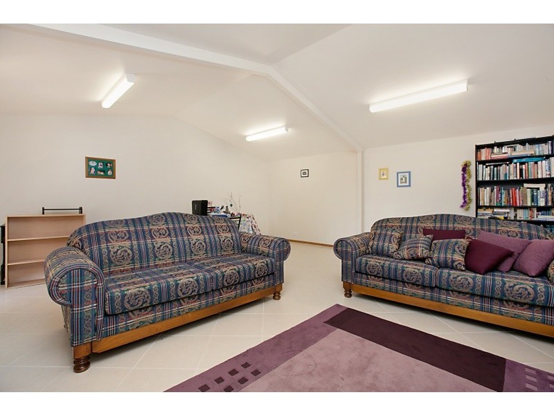 12 Scullin Crescent, Trott Park SA 5158