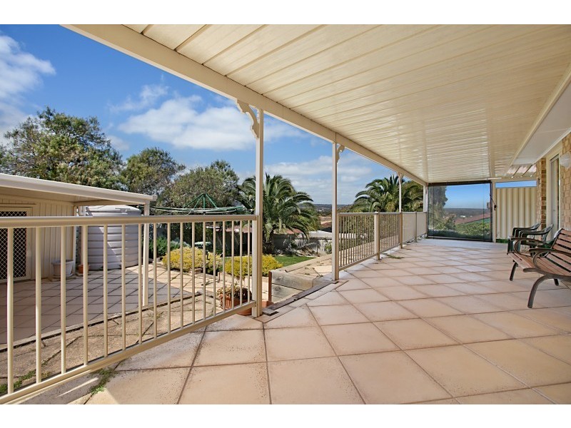 12 Scullin Crescent, Trott Park SA 5158