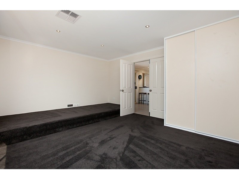 31 Esperance Boulevard, Seaford Rise SA 5169