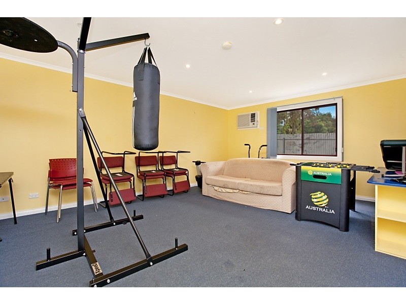 49 Warsaw Crescent, Hackham West SA 5163