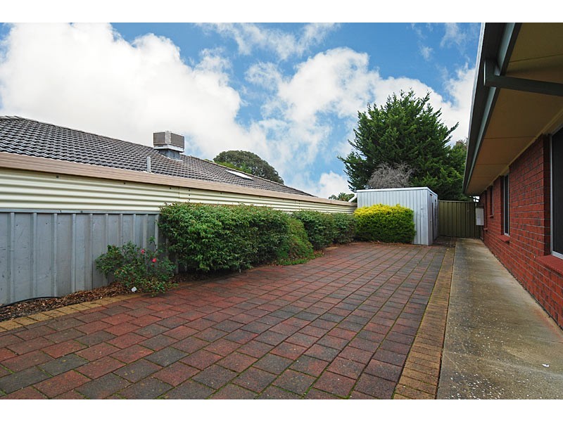 33 Idlewild Avenue, Aberfoyle Park SA 5159