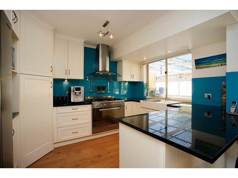 4 Churston Place, Moana SA 5169