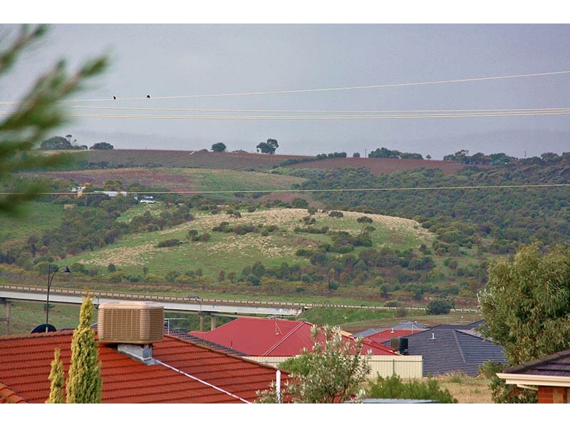 4 Churston Place, Moana SA 5169