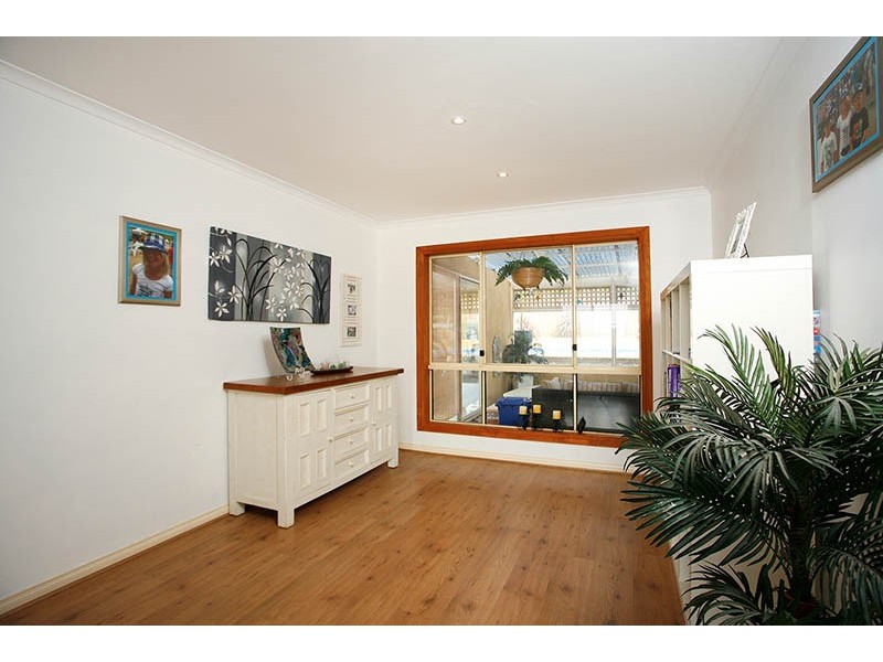 4 Churston Place, Moana SA 5169