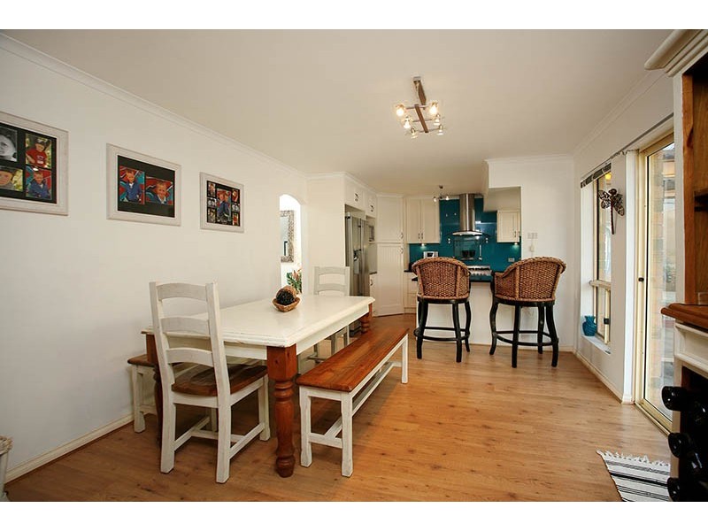 4 Churston Place, Moana SA 5169