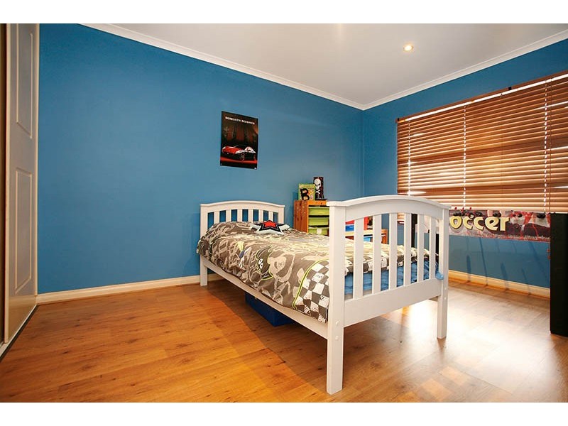 4 Churston Place, Moana SA 5169