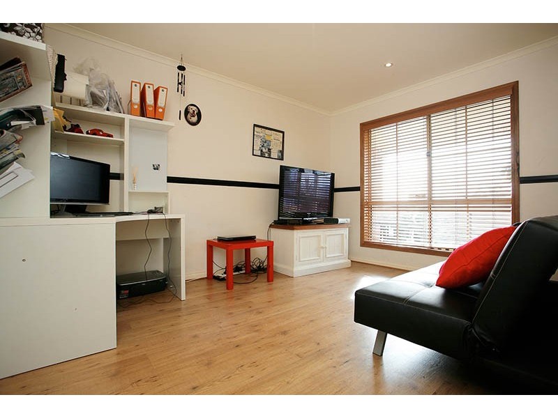 4 Churston Place, Moana SA 5169