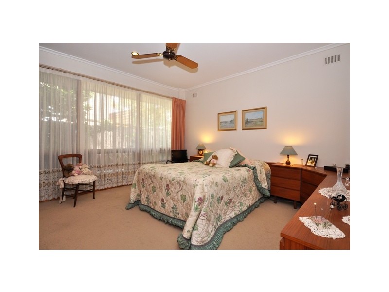 17 Corsair Street, Flagstaff Hill SA 5159