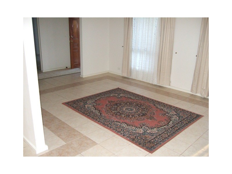 89 Sunnymeade drive, Aberfoyle Park SA 5159