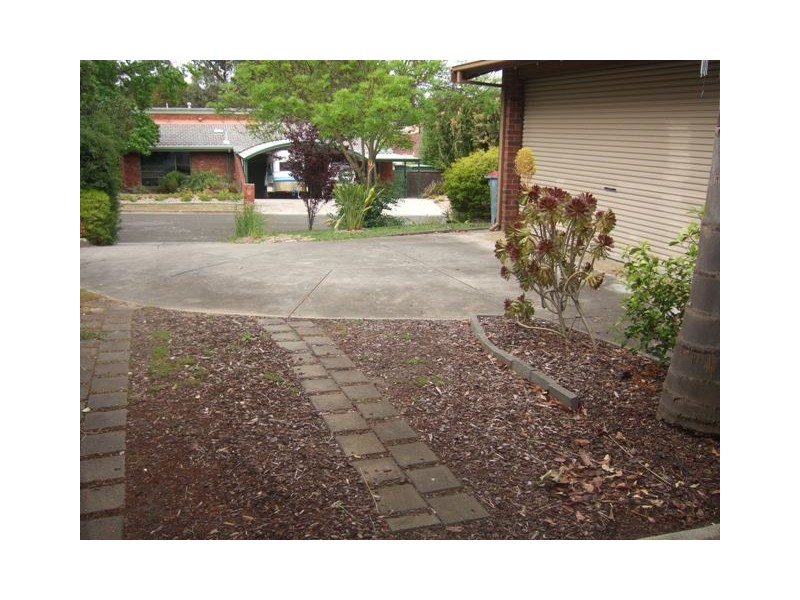 24 Lulworth Place, Flagstaff Hill SA 5159