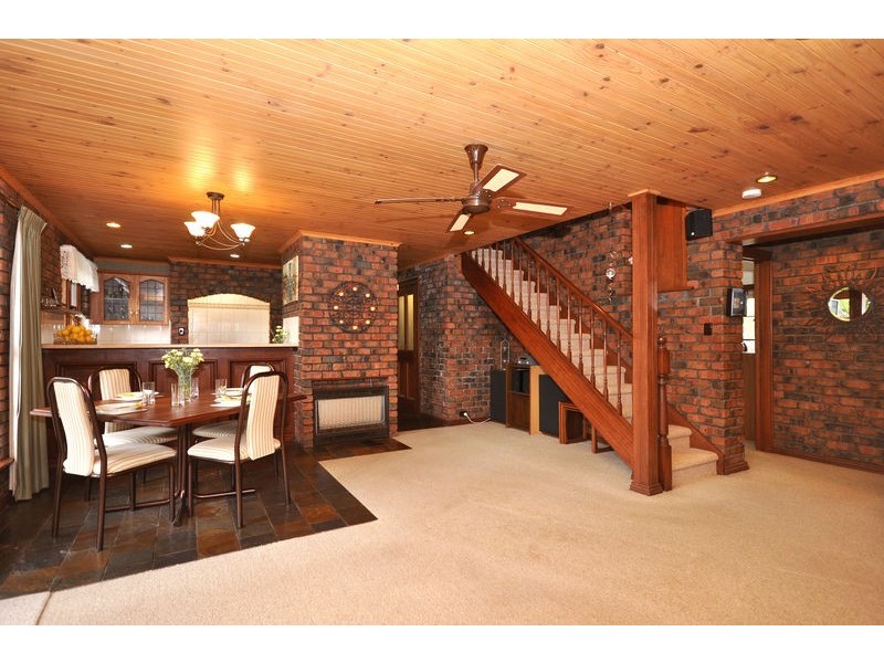 13 YORK DRIVE, Flagstaff Hill SA 5159