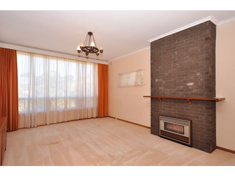 16 Caroline Street, Flagstaff Hill SA 5159