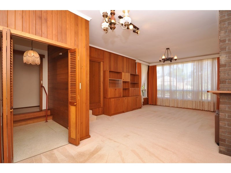 16 Caroline Street, Flagstaff Hill SA 5159