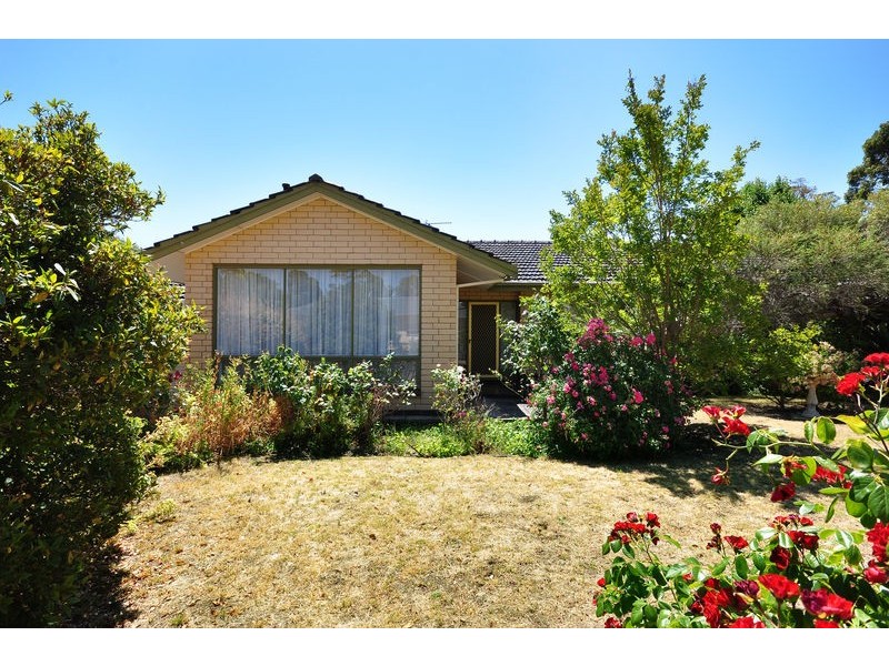 16 Caroline Street, Flagstaff Hill SA 5159
