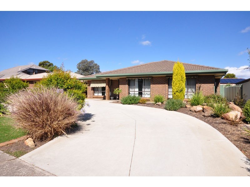 68 Delta Crescent, Aberfoyle Park SA 5159
