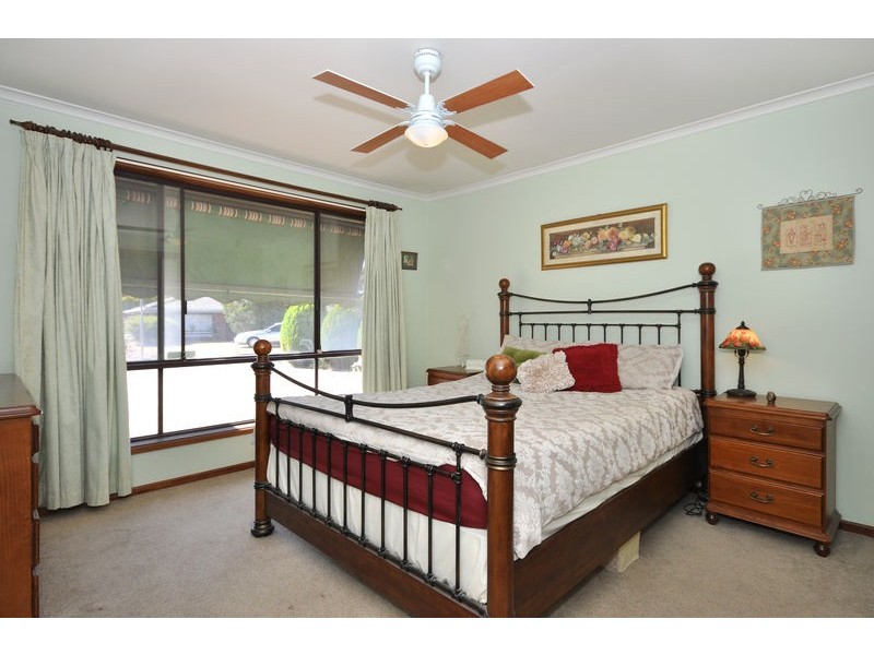 68 Delta Crescent, Aberfoyle Park SA 5159