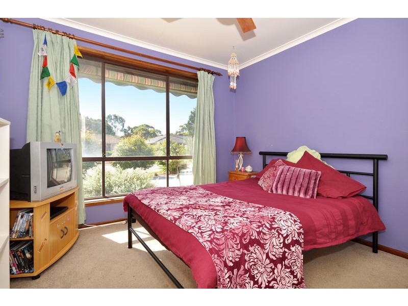 68 Delta Crescent, Aberfoyle Park SA 5159