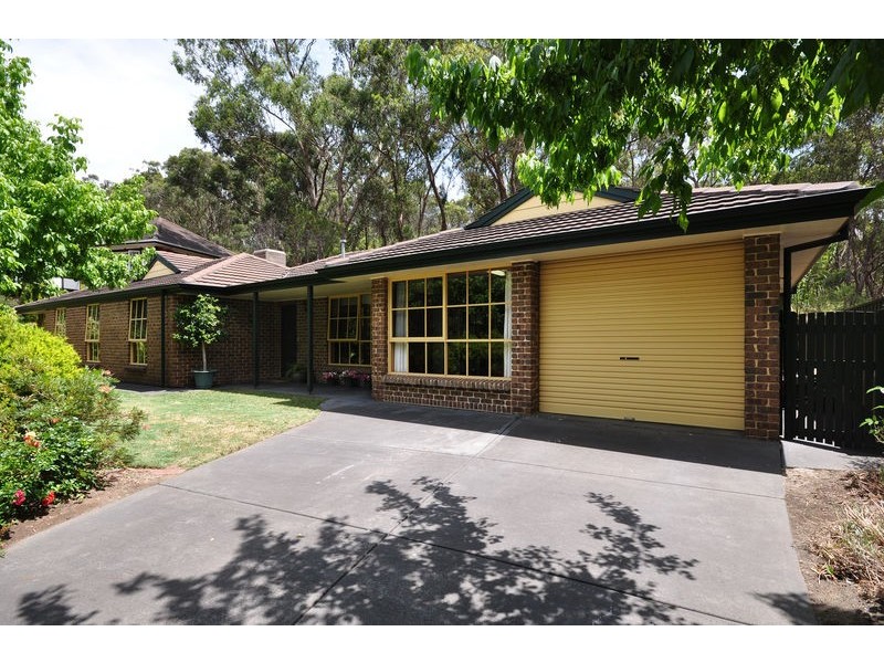 11 Pritchard Court, Flagstaff Hill SA 5159