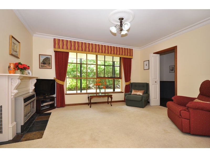 11 Pritchard Court, Flagstaff Hill SA 5159