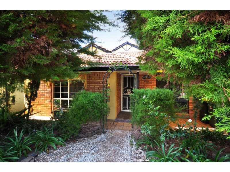 48 Jeanette Crescent, Aberfoyle Park SA 5159