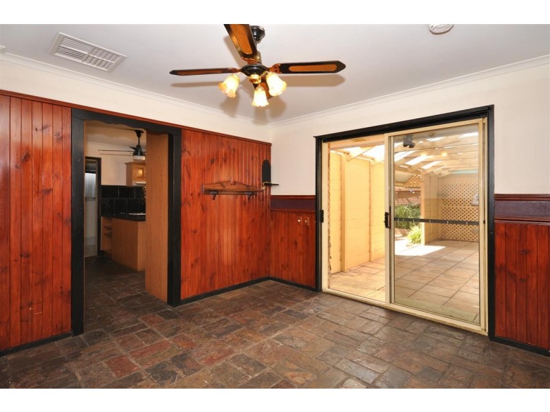 48 Jeanette Crescent, Aberfoyle Park SA 5159