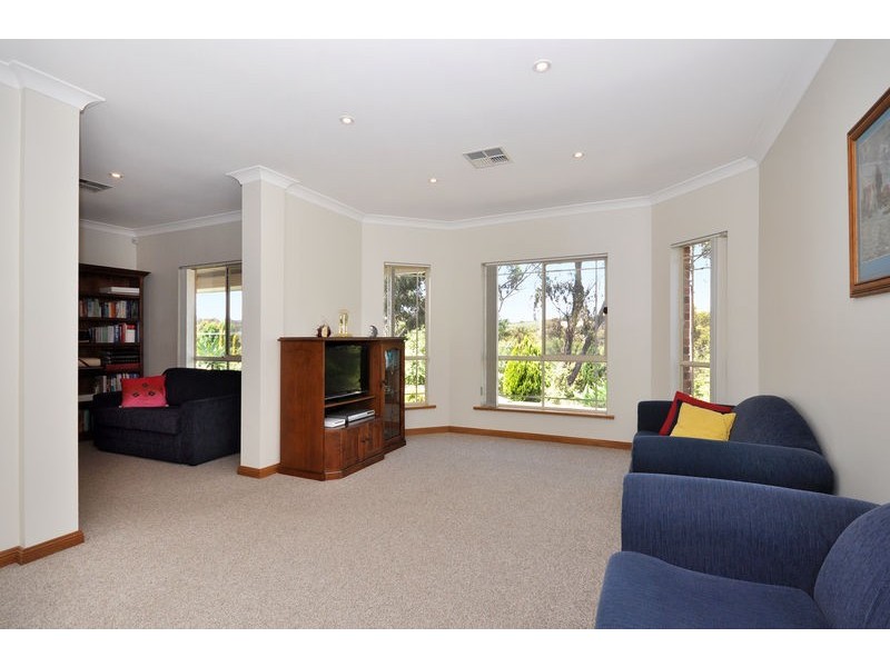 15 Elgin Way, Flagstaff Hill SA 5159