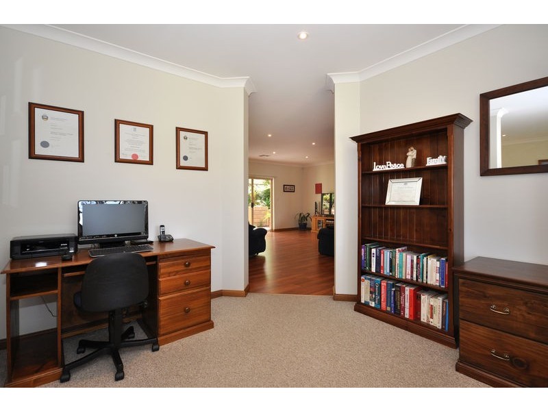 15 Elgin Way, Flagstaff Hill SA 5159