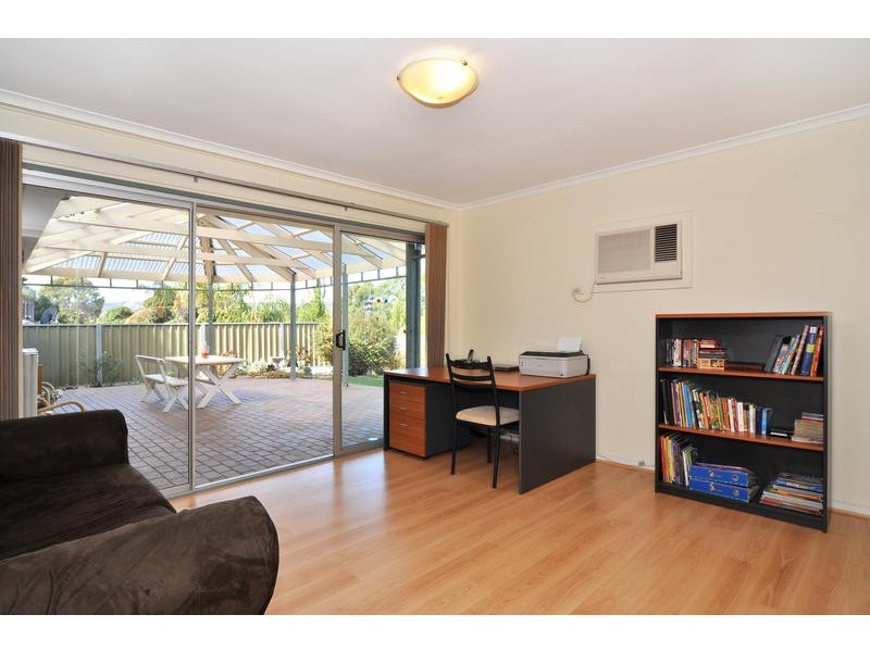 15 Waterview Crescent, O’halloran Hill SA 5158