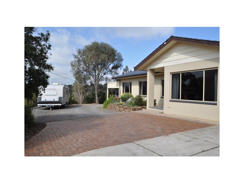 10 Lovely Valley Road, Flagstaff Hill SA 5159