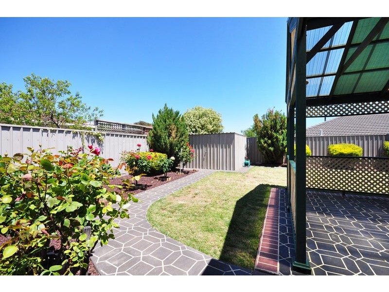 12 Amelio Walk, Flagstaff Hill SA 5159