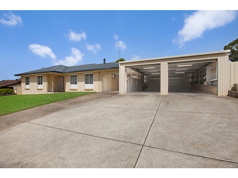 17 Village Road, Hackham West SA 5163