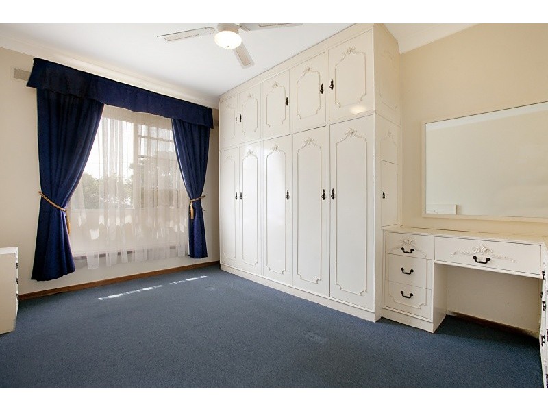 17 Village Road, Hackham West SA 5163